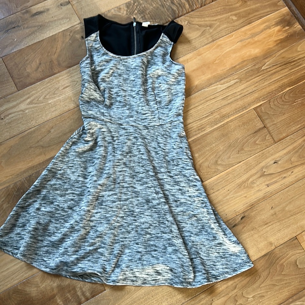 Old Navy Fit & Flare Dress Gray Black Textured Sleeveless Women’s Small